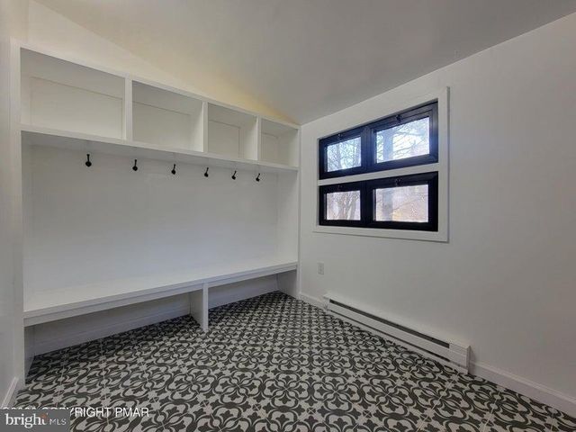 9069 IDLEWILD DR, Tobyhanna, PA 18466
