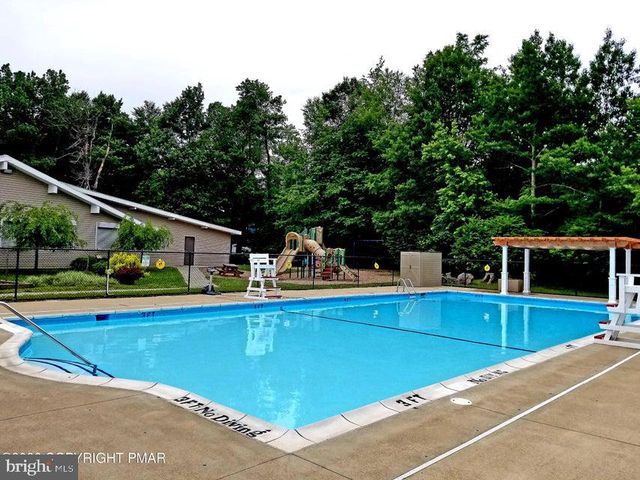 9069 IDLEWILD DR, Tobyhanna, PA 18466
