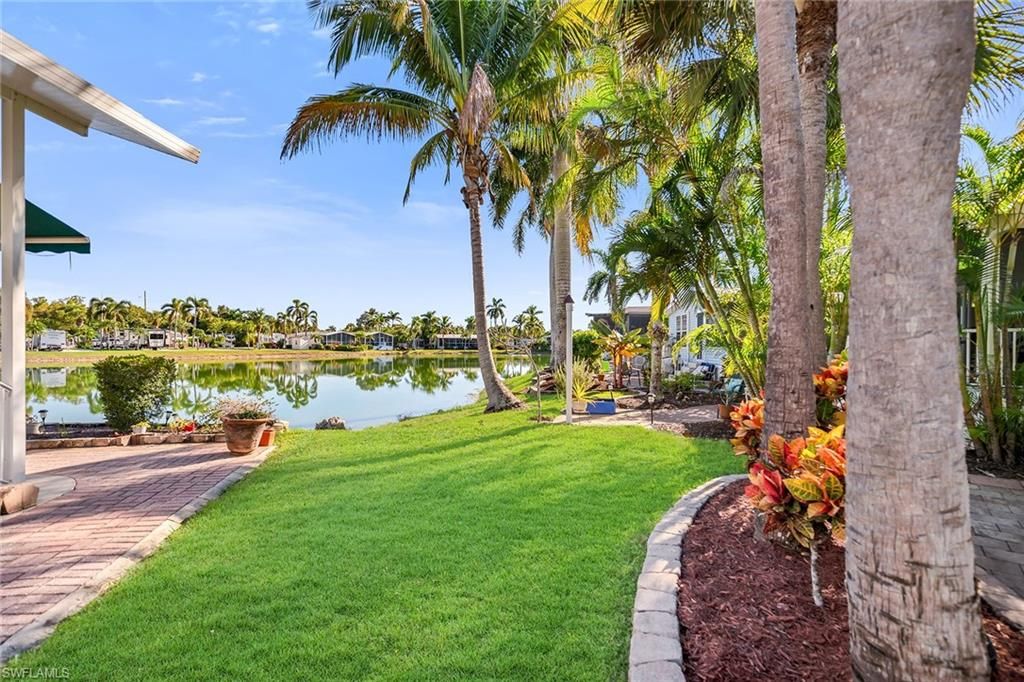 1113 Diamond Lake CIR, Naples, FL 34114