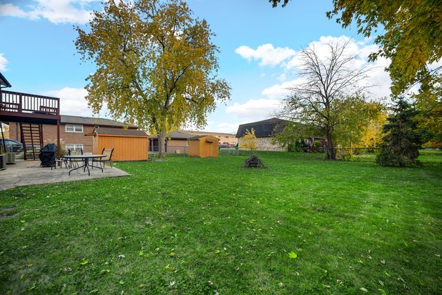 8845 W 75th Street, Justice, IL 60458