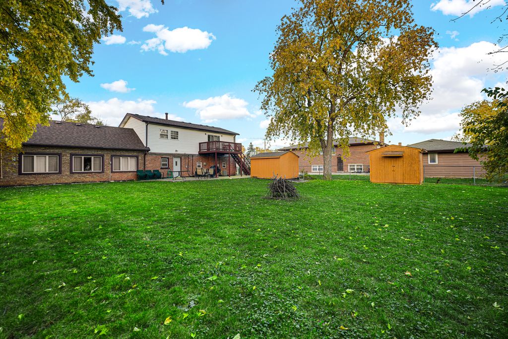 8845 W 75th Street, Justice, IL 60458