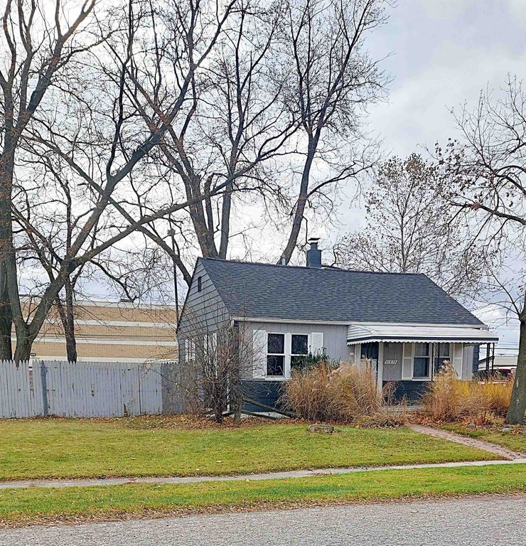 21878 Grandy Street, Clinton Township, MI 48035