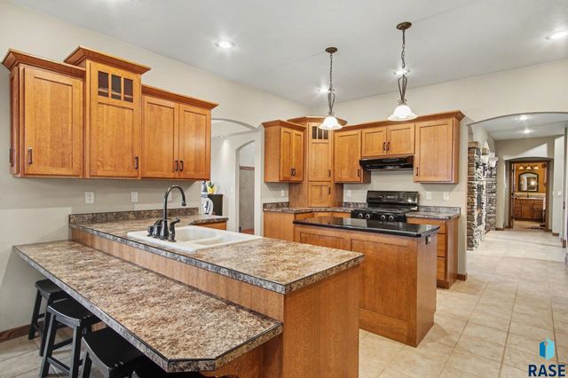 2423 S Serenity Dr Drive, Watertown, SD 57201