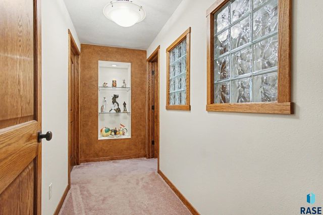 2423 S Serenity Dr Drive, Watertown, SD 57201