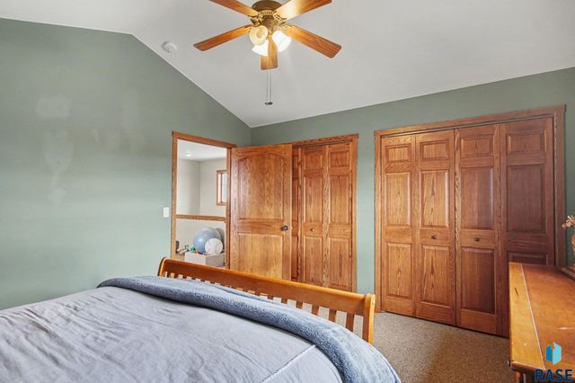 2423 S Serenity Dr Drive, Watertown, SD 57201