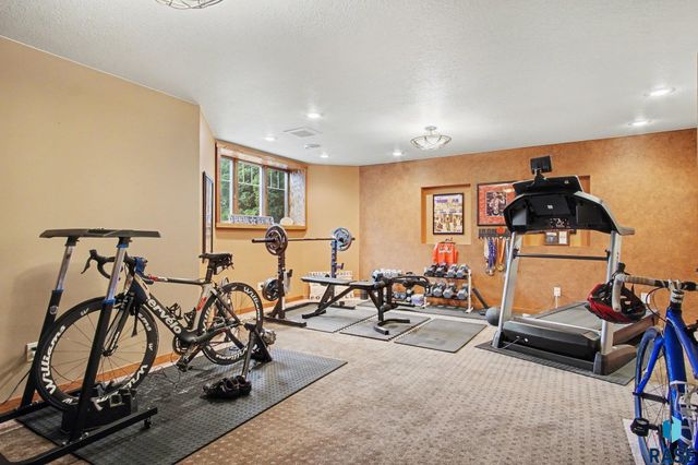 2423 S Serenity Dr Drive, Watertown, SD 57201