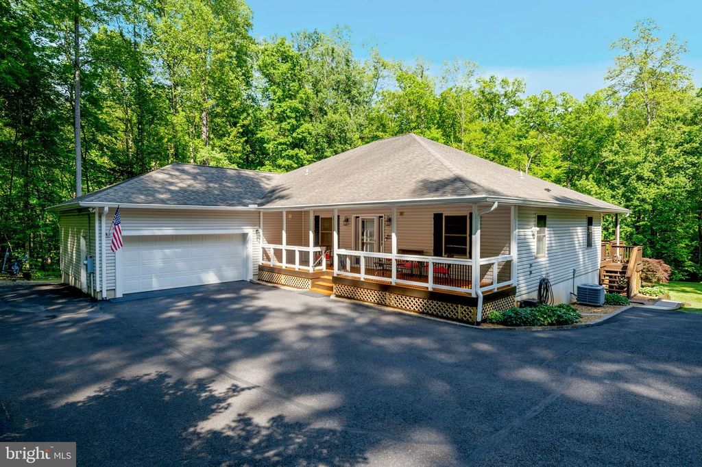 248 OAKWOOD DR, Mineral, VA 23117