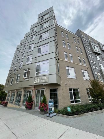 250 Centre St 102, Boston, MA 02119