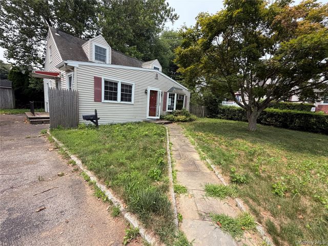 25 Monterey Place, Yonkers, NY 10710