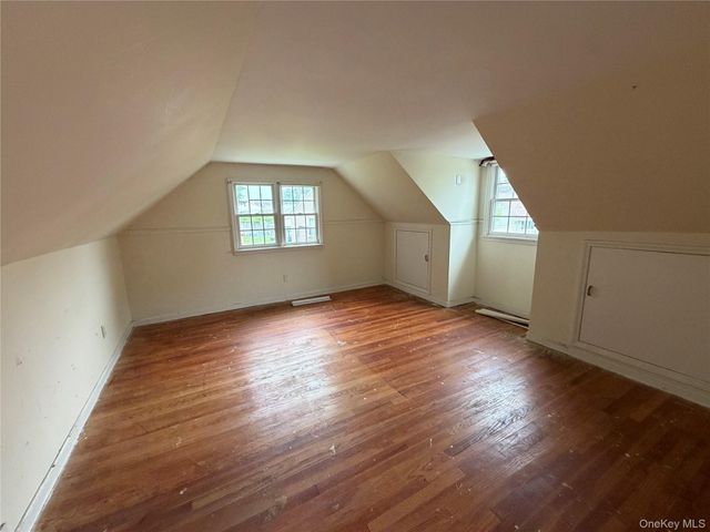 25 Monterey Place, Yonkers, NY 10710