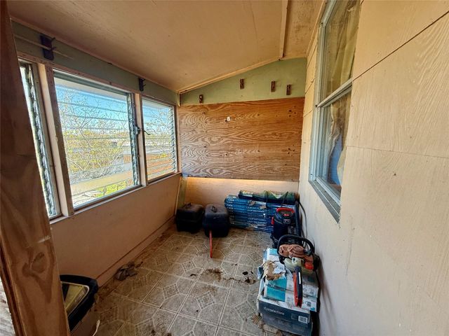 2527 Bastrop Street, Angleton, TX 77515