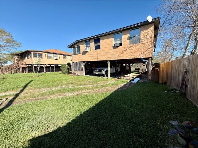 2527 Bastrop Street, Angleton, TX 77515