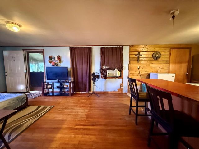 2527 Bastrop Street, Angleton, TX 77515