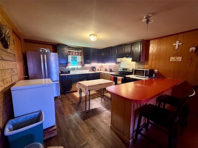 2527 Bastrop Street, Angleton, TX 77515