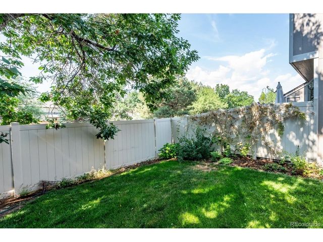 9615 W Chatfield Ave A, Littleton, CO 80128