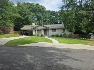 904 Valley View Street, Aiken, SC 29801