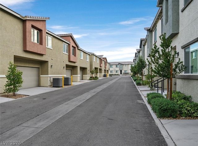 12264 Radiant Sunrise Road 3, Las Vegas, NV 89183