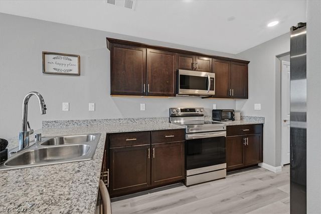 12264 Radiant Sunrise Road 3, Las Vegas, NV 89183