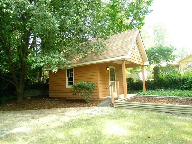 2604 Princess Lane SE, Marietta, GA 30067