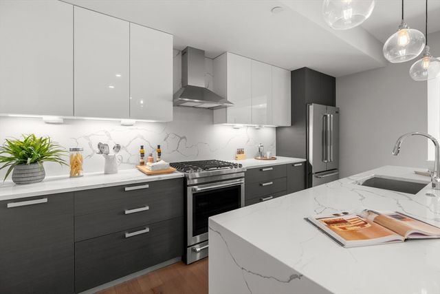 54 Pleasant Street 4, Boston, MA 02125