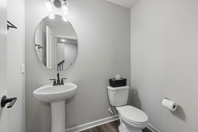 5882 156th Street W, Apple Valley, MN 55124