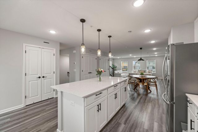 5882 156th Street W, Apple Valley, MN 55124