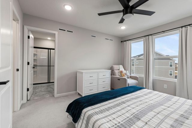 5882 156th Street W, Apple Valley, MN 55124