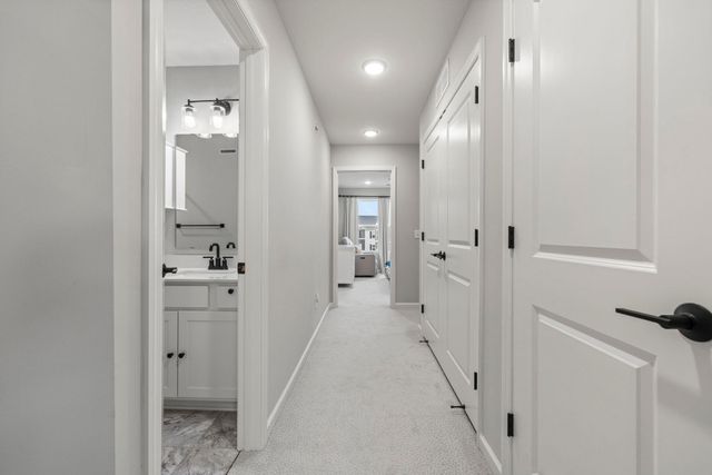 5882 156th Street W, Apple Valley, MN 55124