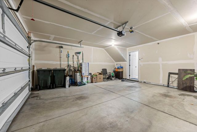 5882 156th Street W, Apple Valley, MN 55124