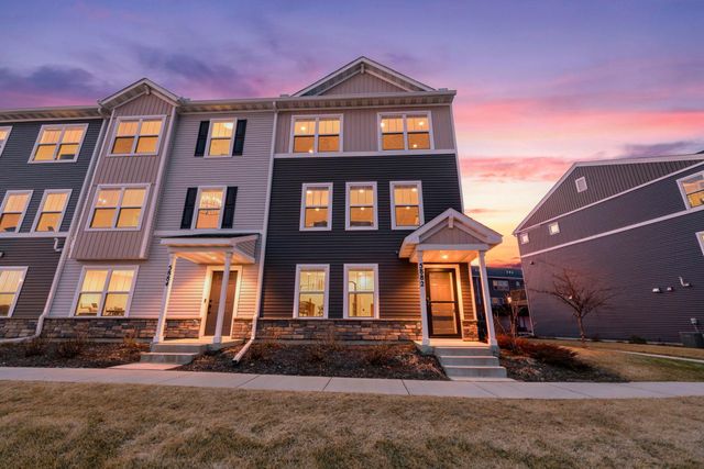 5882 156th Street W, Apple Valley, MN 55124