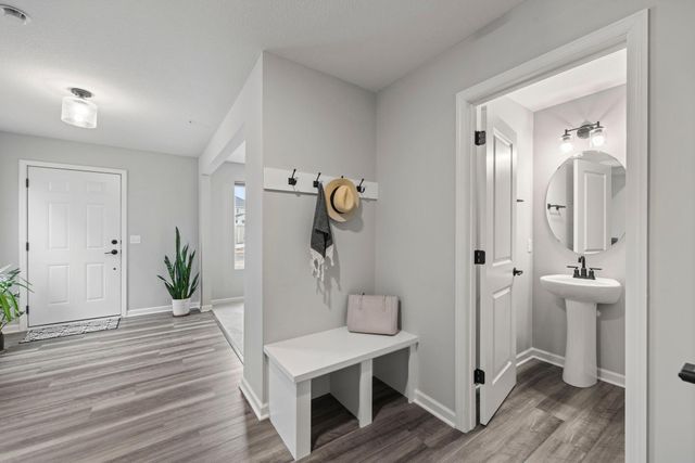 5882 156th Street W, Apple Valley, MN 55124