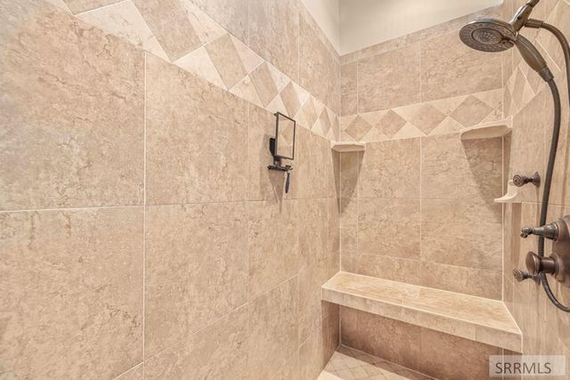 6111 Bay Hill Drive, Idaho Falls, ID 83401