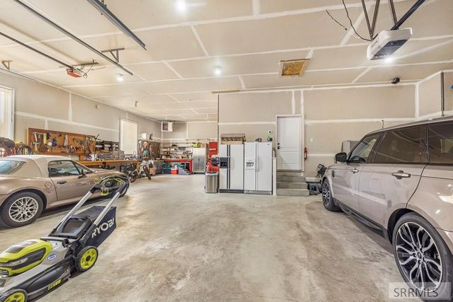 6111 Bay Hill Drive, Idaho Falls, ID 83401