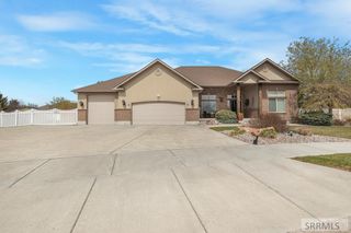 6111 Bay Hill Drive, Idaho Falls, ID 83401