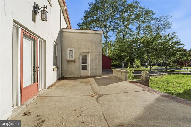 6514 N RADCLIFFE ST, Bristol, PA 19007