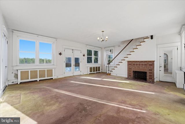 6514 N RADCLIFFE ST, Bristol, PA 19007