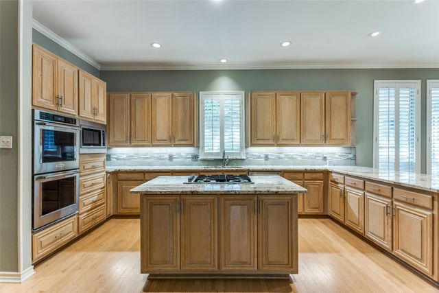 3805 Briarhaven Road, Fort Worth, TX 76109