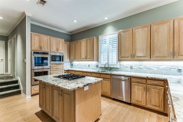 3805 Briarhaven Road, Fort Worth, TX 76109