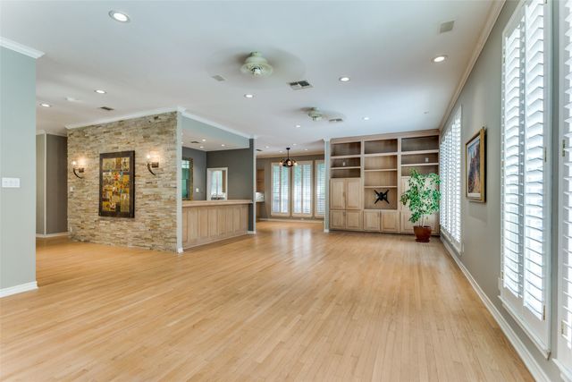 3805 Briarhaven Road, Fort Worth, TX 76109