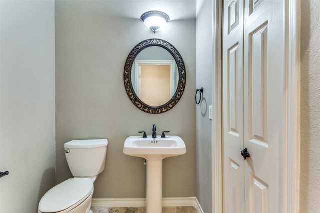 3805 Briarhaven Road, Fort Worth, TX 76109