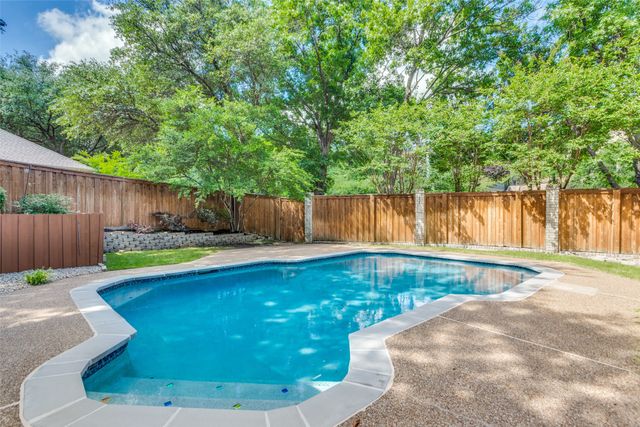 3805 Briarhaven Road, Fort Worth, TX 76109