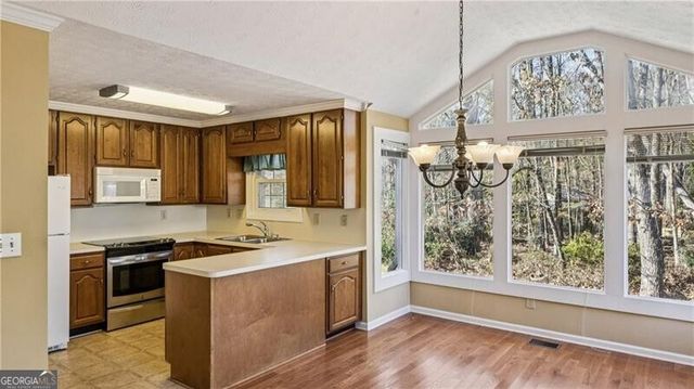 130 Stratford Way, Fayetteville, GA 30214