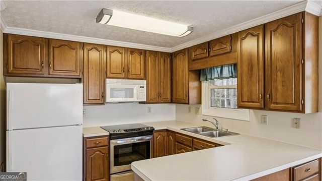 130 Stratford Way, Fayetteville, GA 30214