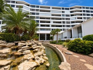 3589 S Ocean Boulevard 404, South Palm Beach, FL 33480