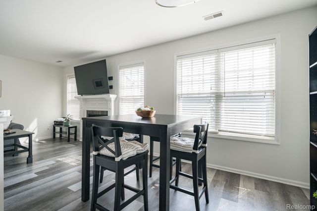 192 Amys Walk, Auburn Hills, MI 48326