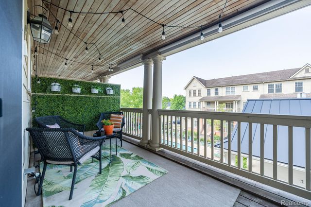 192 Amys Walk, Auburn Hills, MI 48326