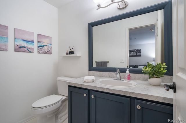 192 Amys Walk, Auburn Hills, MI 48326