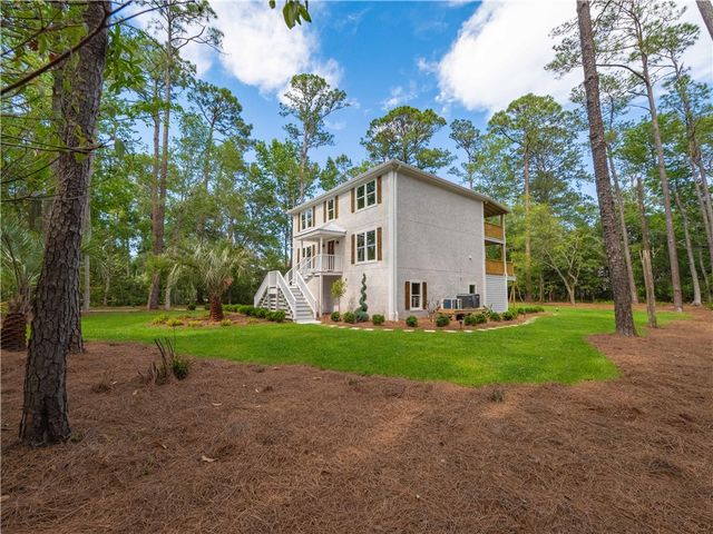160 Butler Lake Drive, St Simons Island, GA 31522