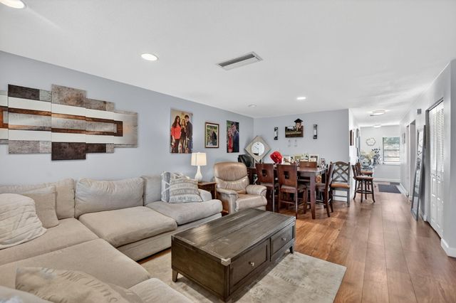 21501 Juego Circle 29 F, Boca Raton, FL 33433