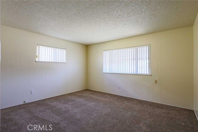 811 S State, Hemet, CA 92543